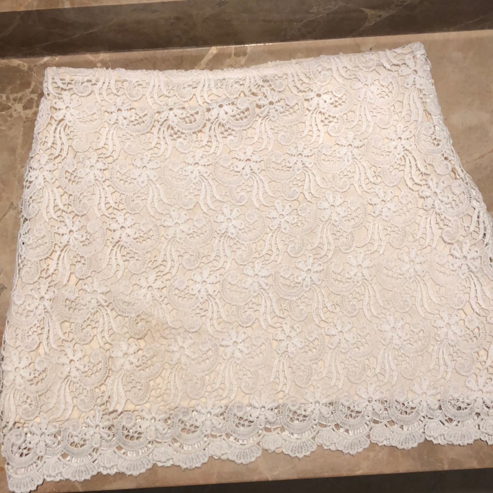 Zara Woman lace skirt